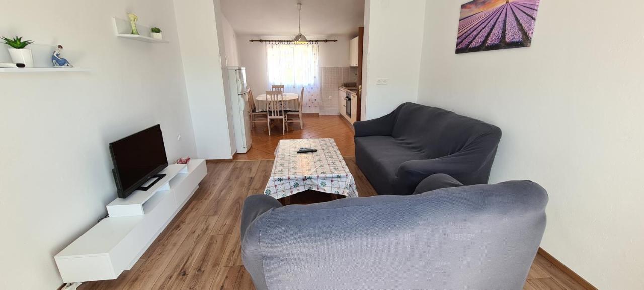 Apartments Jele 巴斯卡 外观 照片